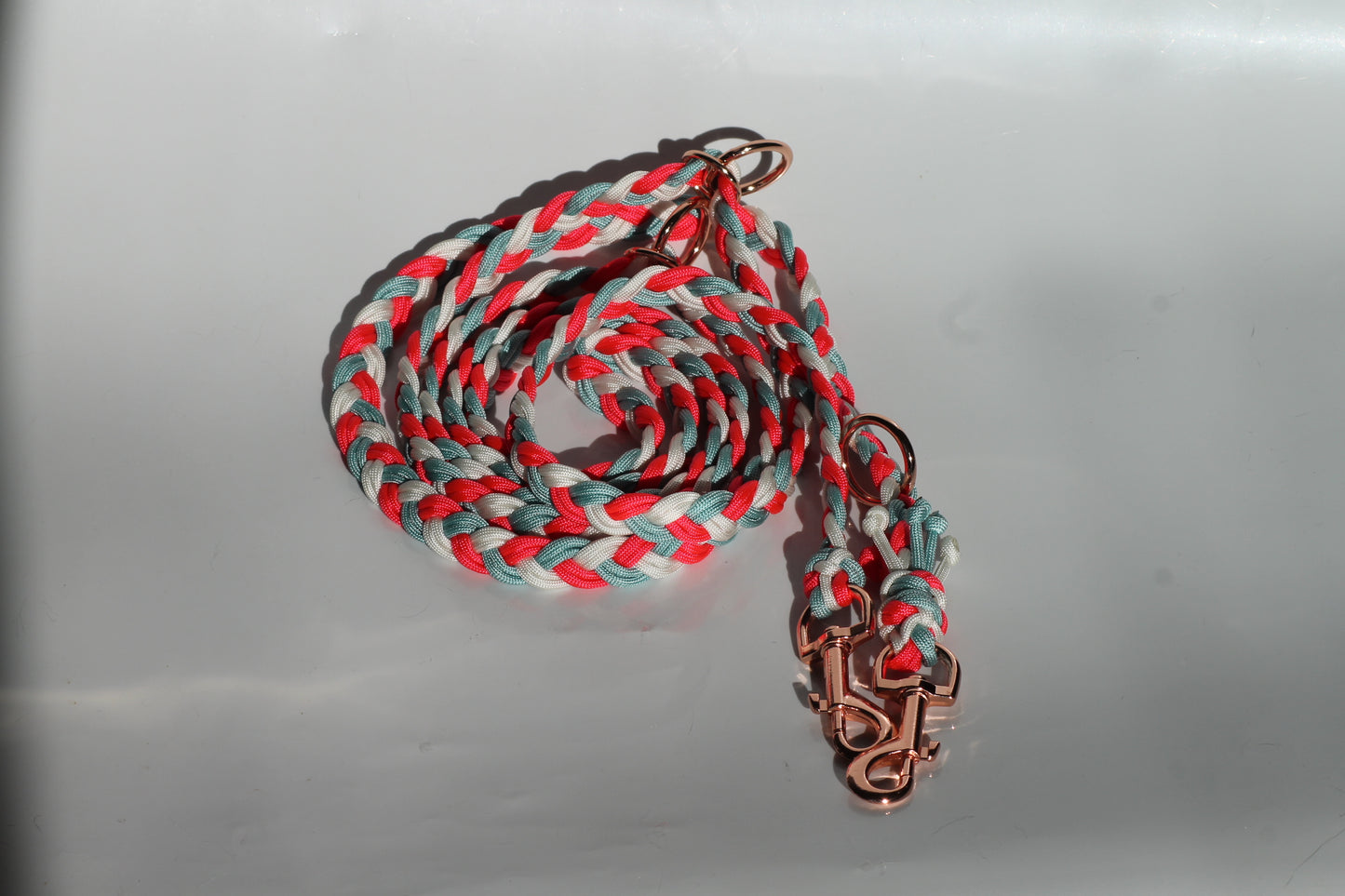 Paracord Leash - Turquoise/Neon Pink