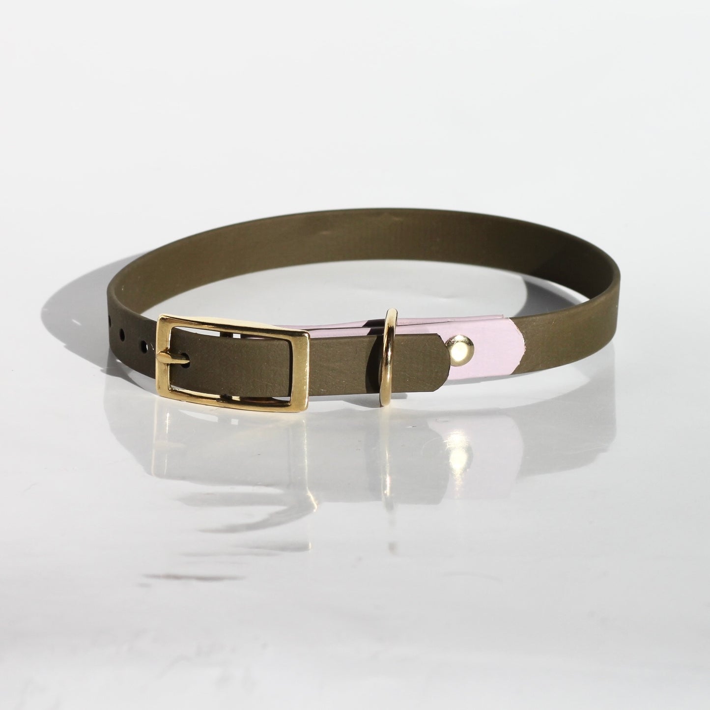 Verstellbares Biothane Halsband in Olive und Flieder